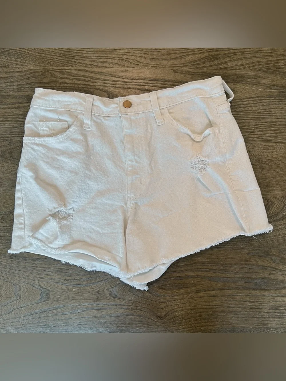 2 Universal Thread Shorts - Picture 5 of 7